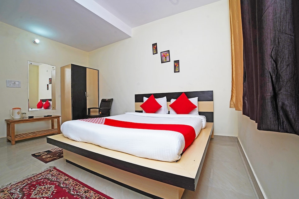 OYO Hotel Sameer Residency, Bhimtal Nainital, Nainital