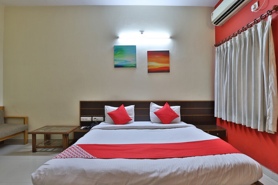 OYO 41352 The Hotel By  Summair Sports Club, Jamnagar, Jamnagar