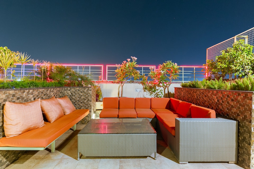 Palette - Hotel KC Cross Road, Panchkula, Panchkula