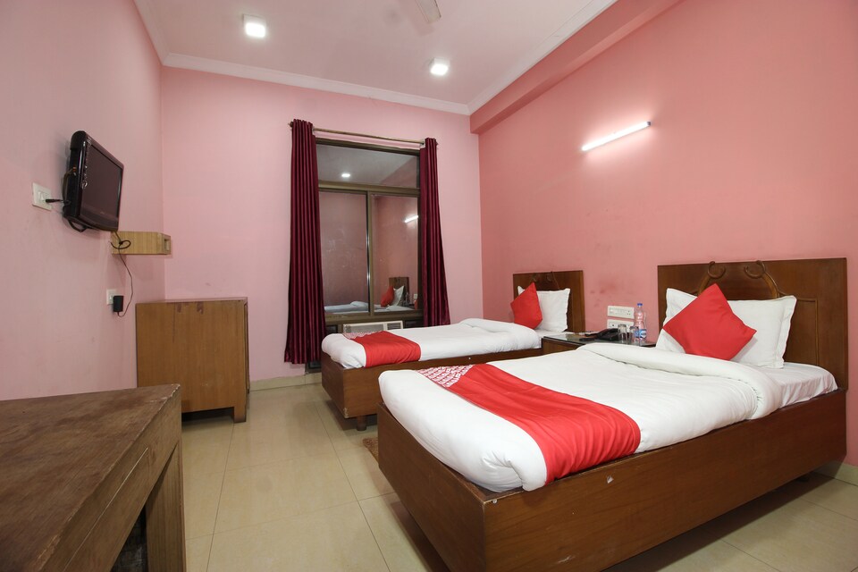 Capital O 41371 Hotel Utsav, Jaunpur, Jaunpur