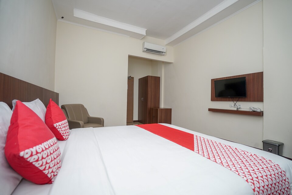 OYO 987 Hotel Bina Darma, Plaju, Palembang