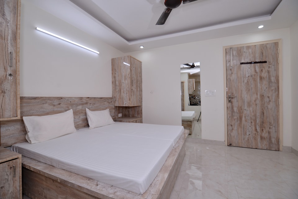 OYO LIFE GRG1486 Sector 24, Cyber City, Gurgaon