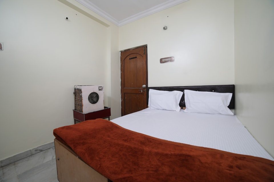 SPOT ON 41394 Hotel Mlc Deluxe, CA road Gandhibagh Road, Nagpur