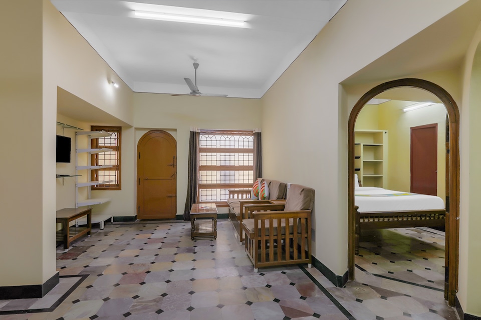 OYO Home 41401 Compact 2bhk Near Mudhaliarpet, Pondicherry City Centre, Pondicherry