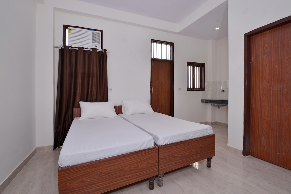 OYO LIFE GRG1488 Sector 51, DLF 4 Gurgaon, Gurgaon