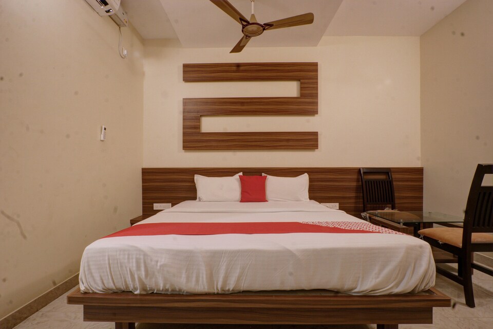 OYO 41441 JK Palace, Doddaballapura-Bangalore, Doddaballapura