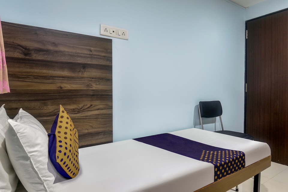 SPOT ON 41424 Hotel Sunny, Mumbai Chembur-Kurla-Ghatkopar, Mumbai