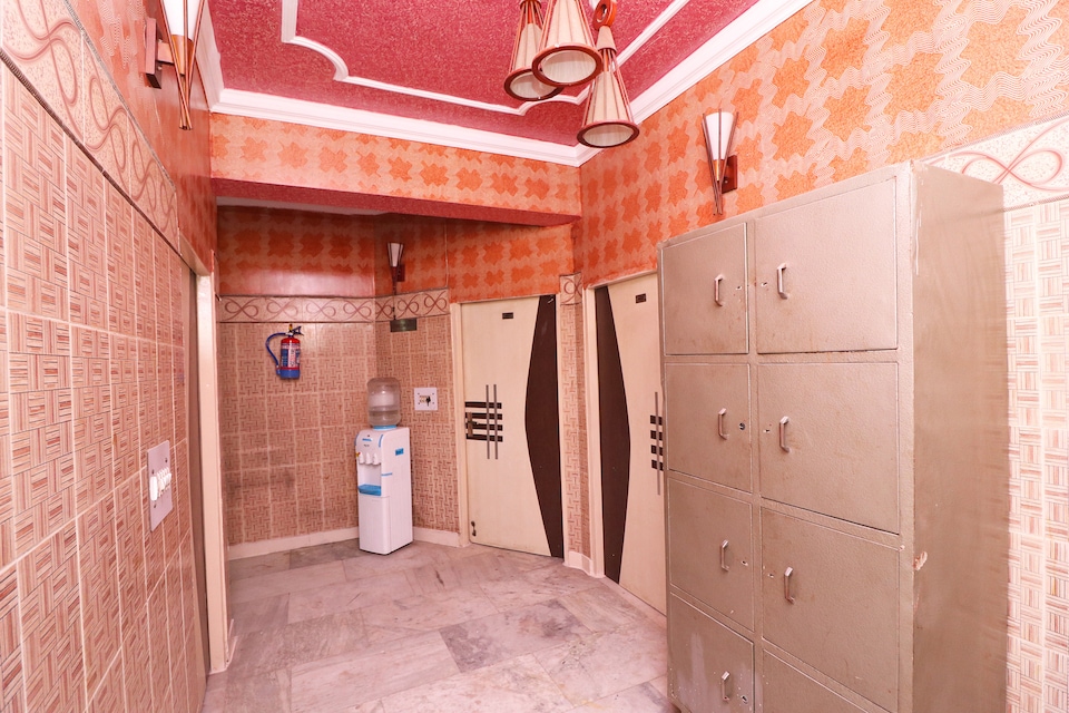 OYO 41425 Ratan Hira Resort, Corporate Complex, Agra