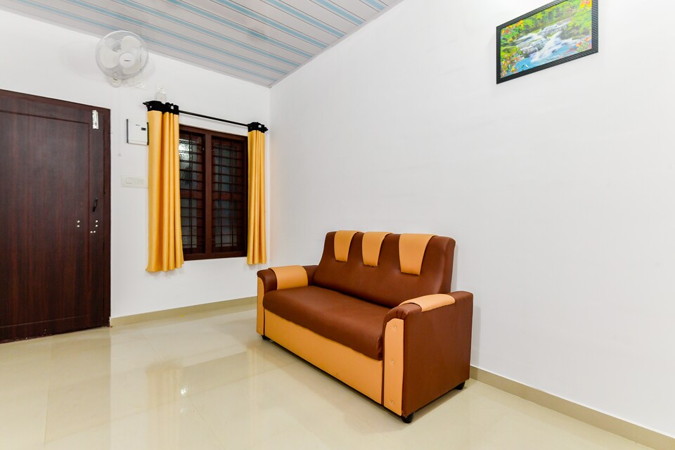 OYO Home 41429 Way Side Silver Cloud Residency, Kalpetta, Wayanad