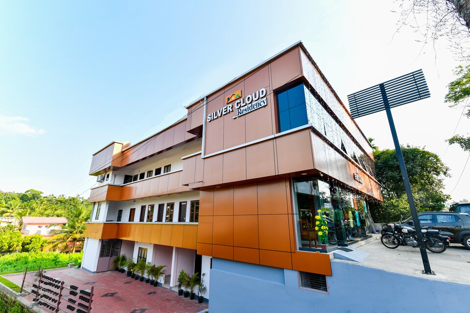 OYO Home 41429 Way Side Silver Cloud Residency, Kalpetta, Wayanad