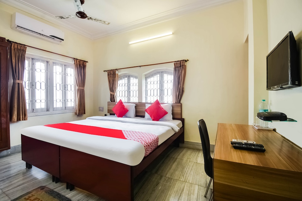 OYO 41436 Astoria House 1, Salt Lake Kolkata, Kolkata