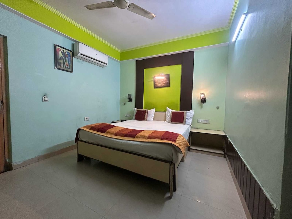 Hotel O Gandhi Path Vaishali Nagar, Vaishali Nagar Jaipur, Jaipur