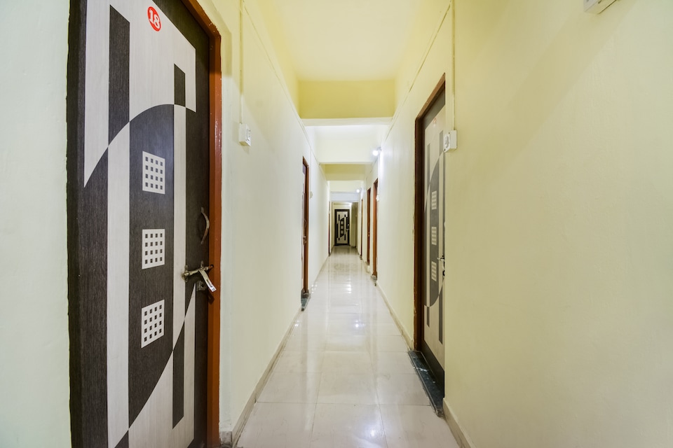 SPOT ON 41454 Shree Mahalaxmi Residency, Hadapsar Pune, Pune