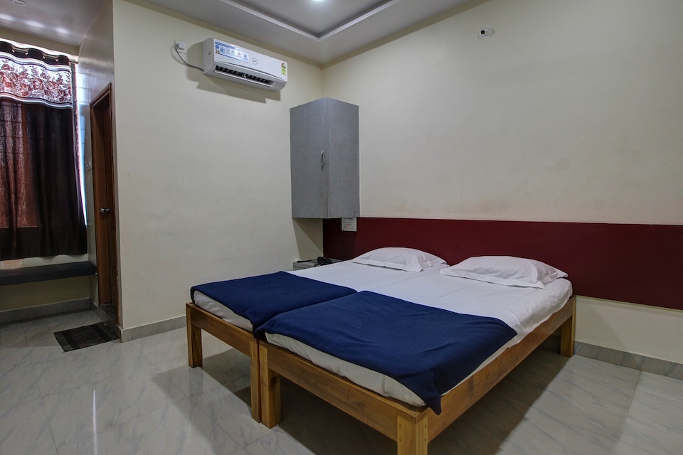 SPOT ON 41457 Mayura Residency Lodging, Yadgir, Yadgir