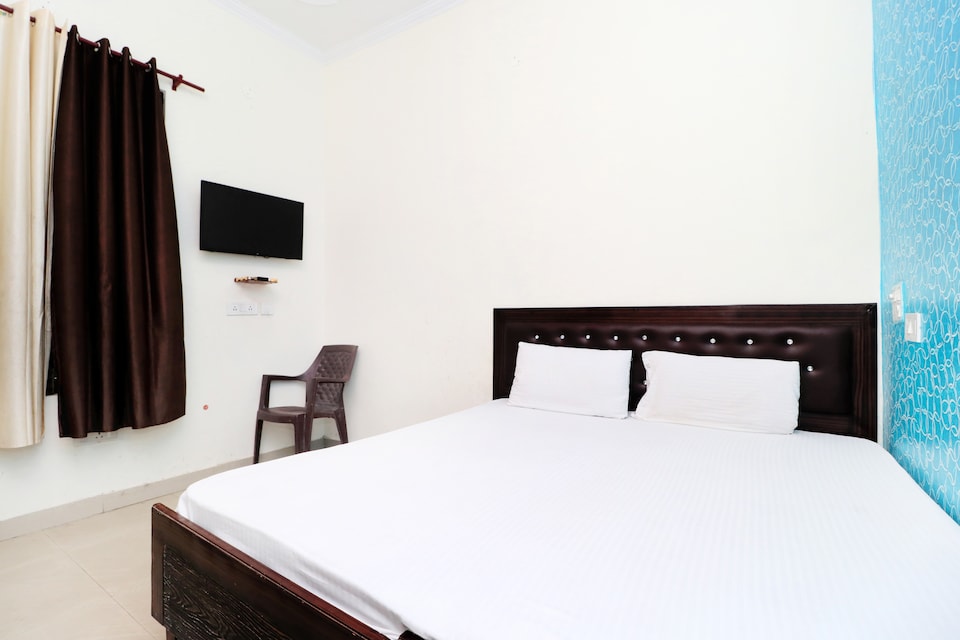 SPOT ON 41466 Hotel Pavraj, Nayagaon Chandigarh, Chandigarh