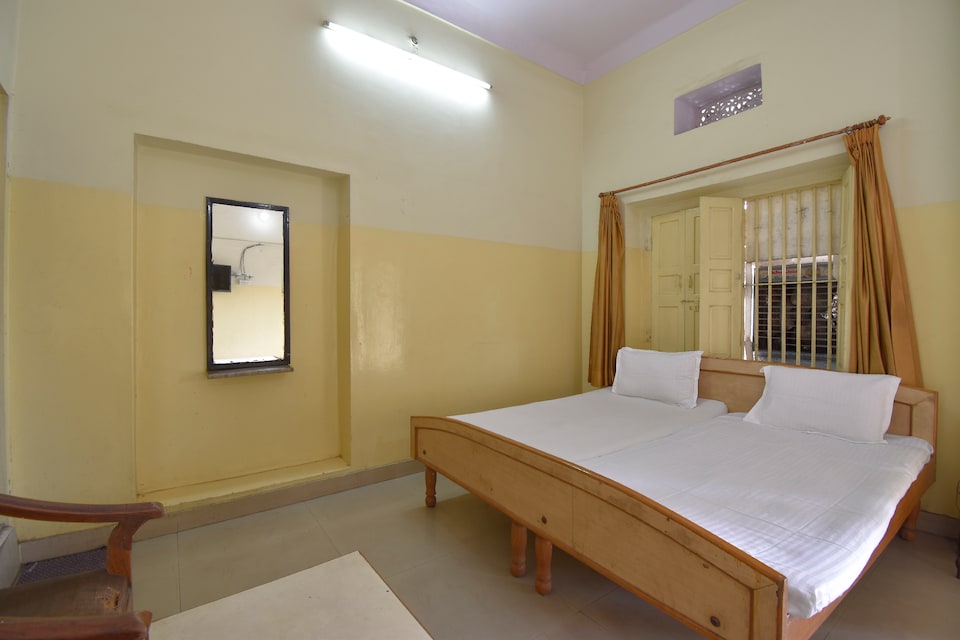 SPOT ON 41575 Hotel Shekhawati, Sindhi Camp, Jaipur