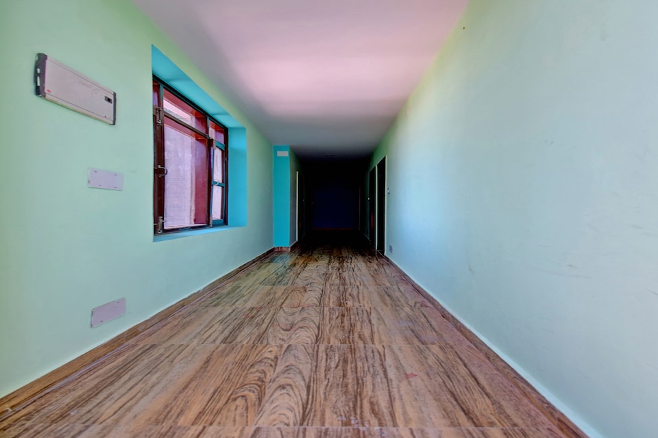 Flagship 41577 Shivalik View, Kachighati, Shimla