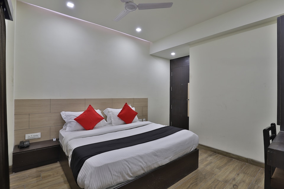 Capital O 41581 Hiriz Hotel, Gandhidham, Gandhidham