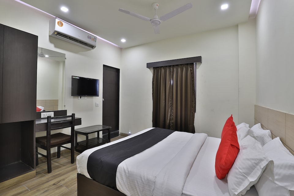 Capital O 41581 Hiriz Hotel, Gandhidham, Gandhidham