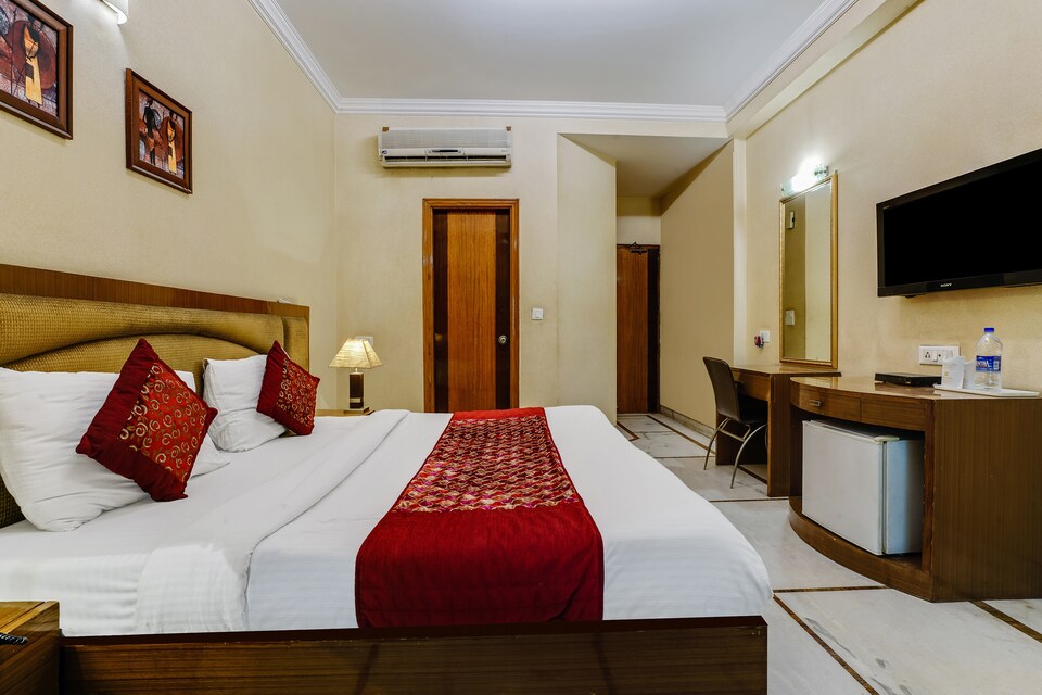 Capital O 41598 Hotel Singh Sahib, Karol Bagh Delhi, Delhi