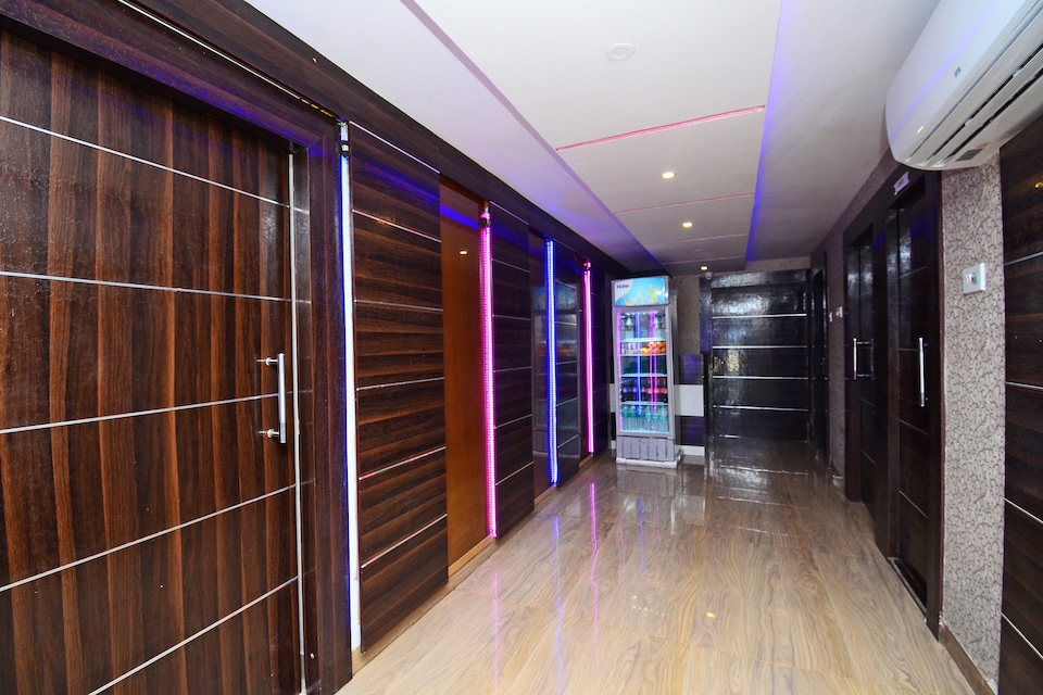 OYO 41606 Star Hotel, Kalyani, Kolkata