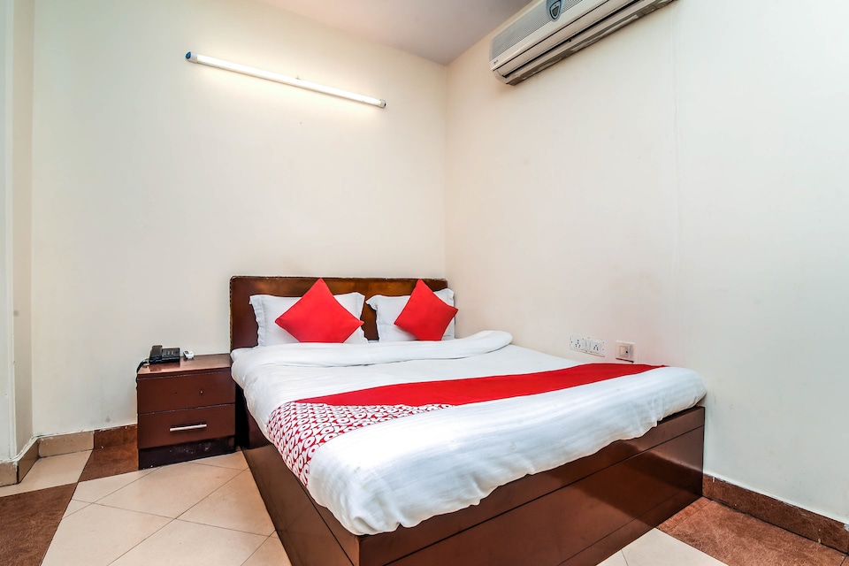 OYO 41617 Hotel Manorama Inn, Nalgonda city, Nalgonda