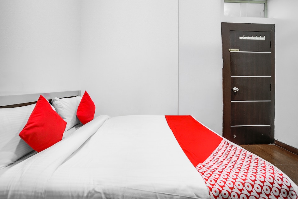 live as IND1119, Vijay Nagar Indore, Indore