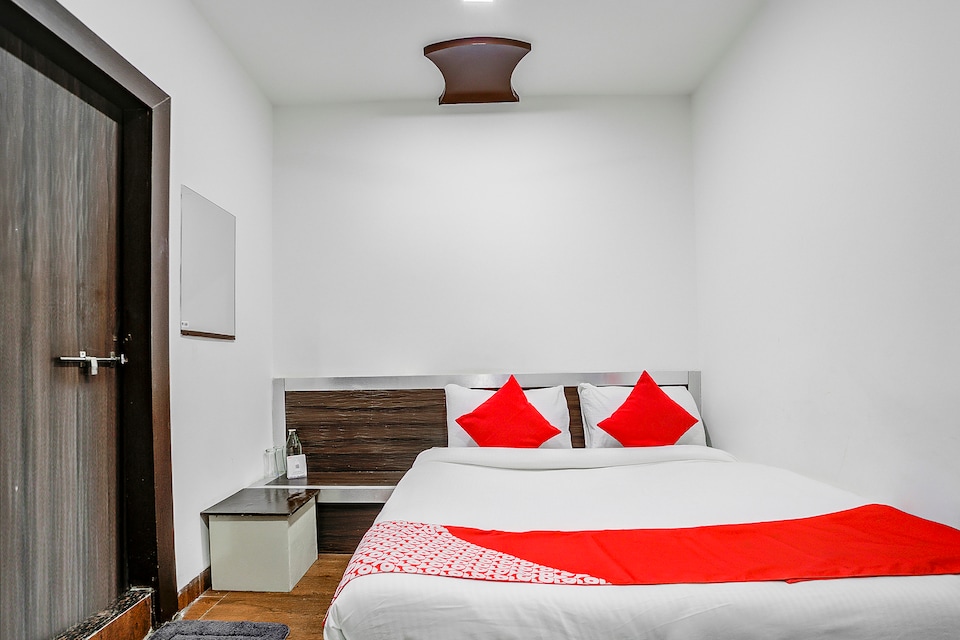 live as IND1119, Vijay Nagar Indore, Indore