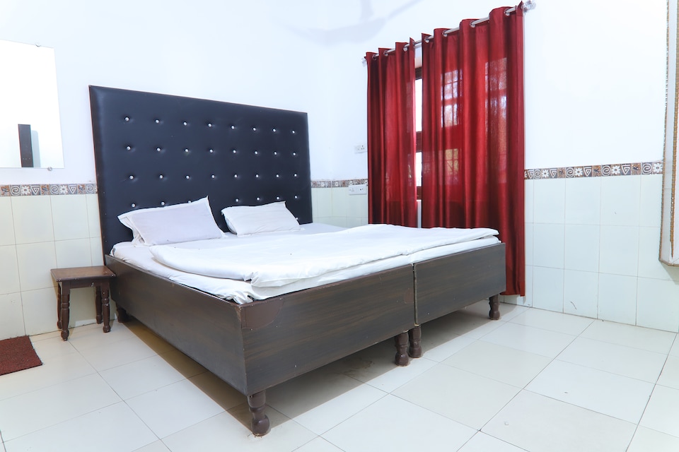 OYO 41629 Hotel Om Sai, Bharatpur, Bharatpur