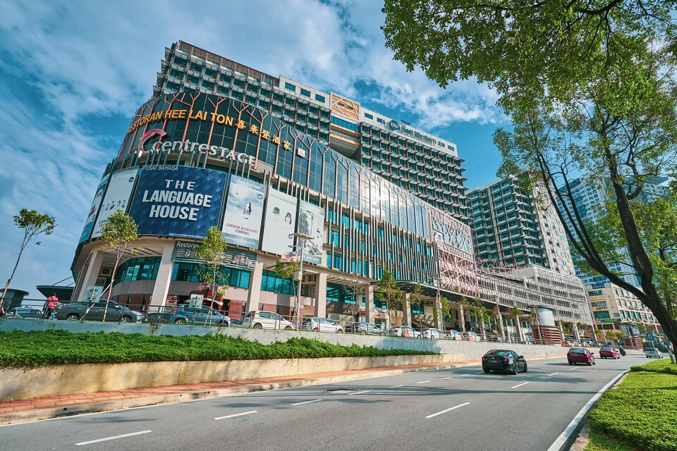 OYO Home 1170 Pleasant  2br Centerstage, Section 13, Petaling Jaya