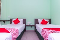 OYO 1172 Hotel Shlyo