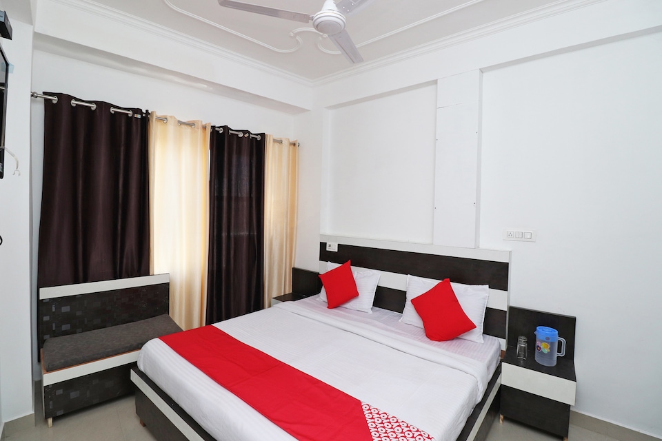 OYO 41669 Jodhamal Palace, Katra, Katra