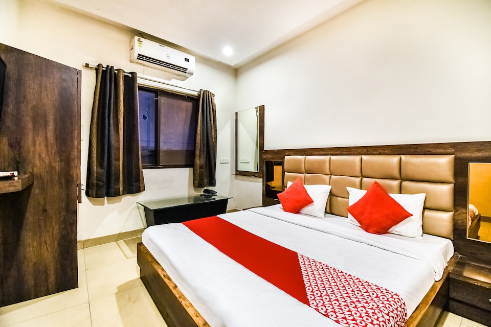 OYO 41690 Hotel Center Point, Bhilai, Bhilai
