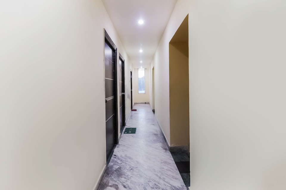 OYO 41692 Hotel Singh International, Basti, Basti