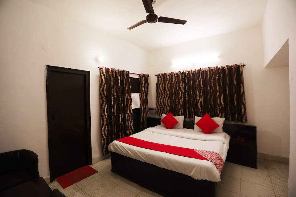 OYO 41698 Hotel Yorks, Rampur, Rampur