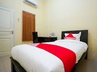 OYO 998 La'ana Residence Syariah