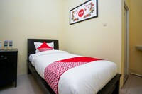 OYO 998 La'ana Residence Syariah