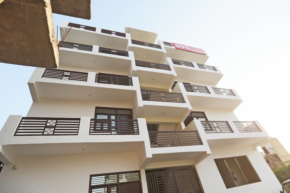 Collection O 41700 Surajpur, Greater Noida, Noida