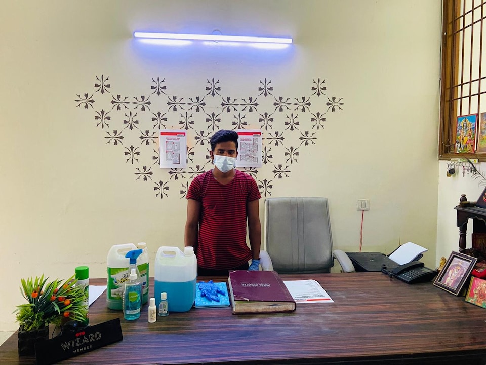 OYO 41707 Vinayak Residency, Noida City, Noida