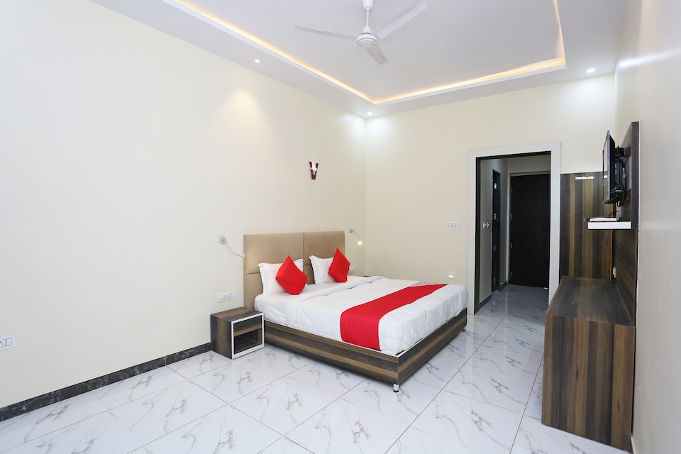 OYO 41721 Hotel Lal Havelii, Vijay Nagar - Jabalpur, Jabalpur