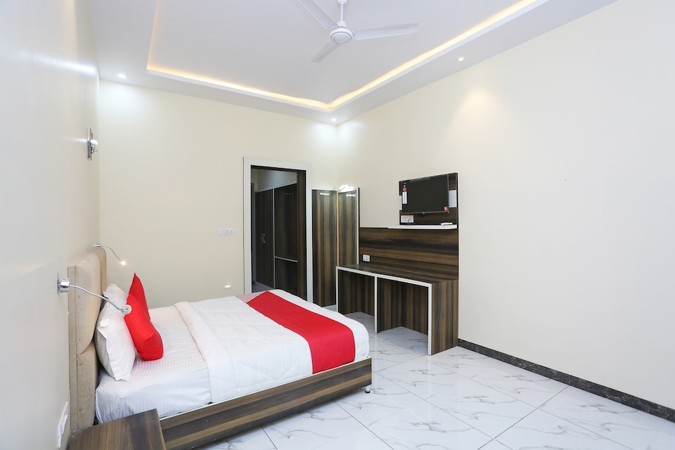 OYO 41721 Hotel Lal Havelii, Vijay Nagar - Jabalpur, Jabalpur