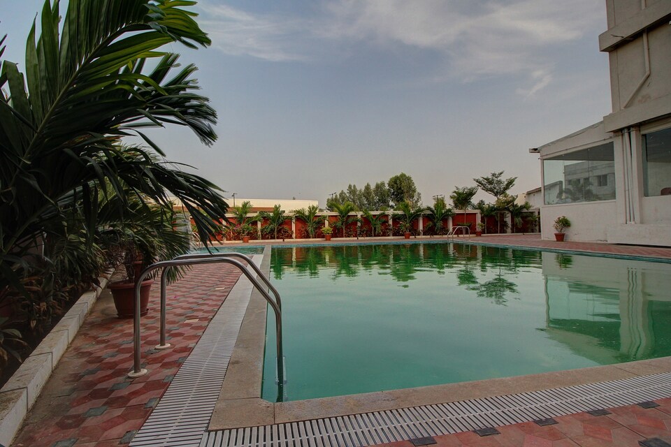 Capital O 41723 Shree international, Hospet, Hospet