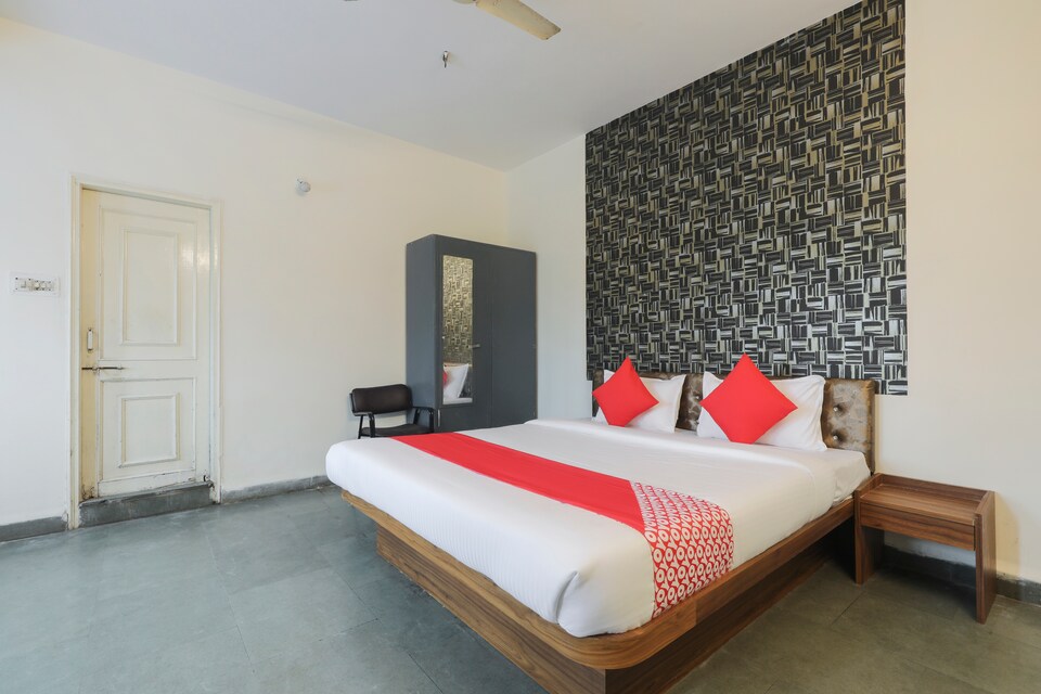 Collection O 41740 Karnawat Guest House, Vijay Nagar Indore, Indore