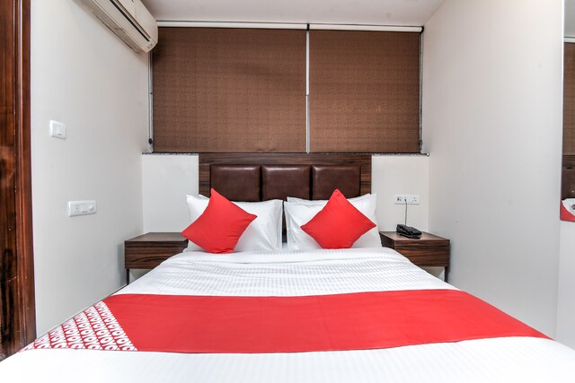 OYO Flagship 41748 Shalimar Bagh