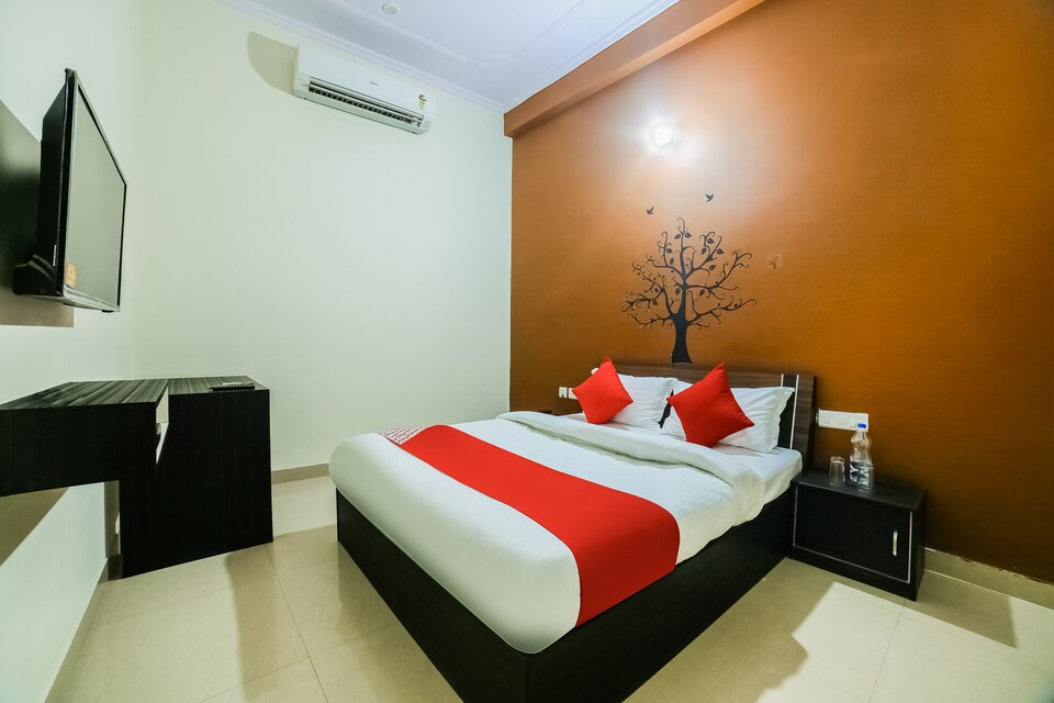 OYO 41852 Hotel Para Palace And Restaurant, Chomu, रींगस