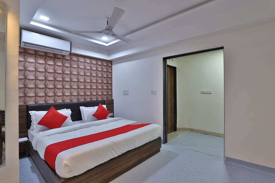 Collection O Acropole Inn, Vastrapur Ahmedabad, Ahmedabad