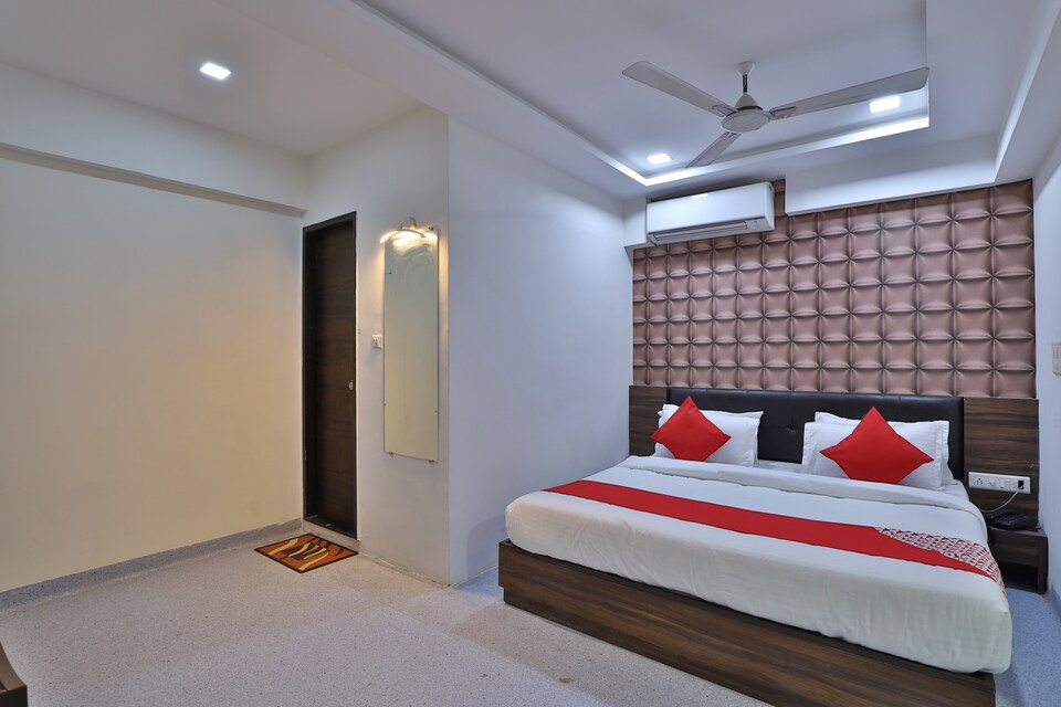 Collection O Acropole Inn, Vastrapur Ahmedabad, Ahmedabad