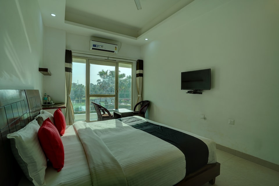 Capital O 41861 Hotel Aries, Cantonment, Varanasi
