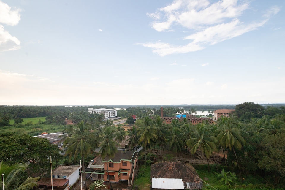 Capital O 41866 Hotel Metro Palace, Kundapur, Kundapur