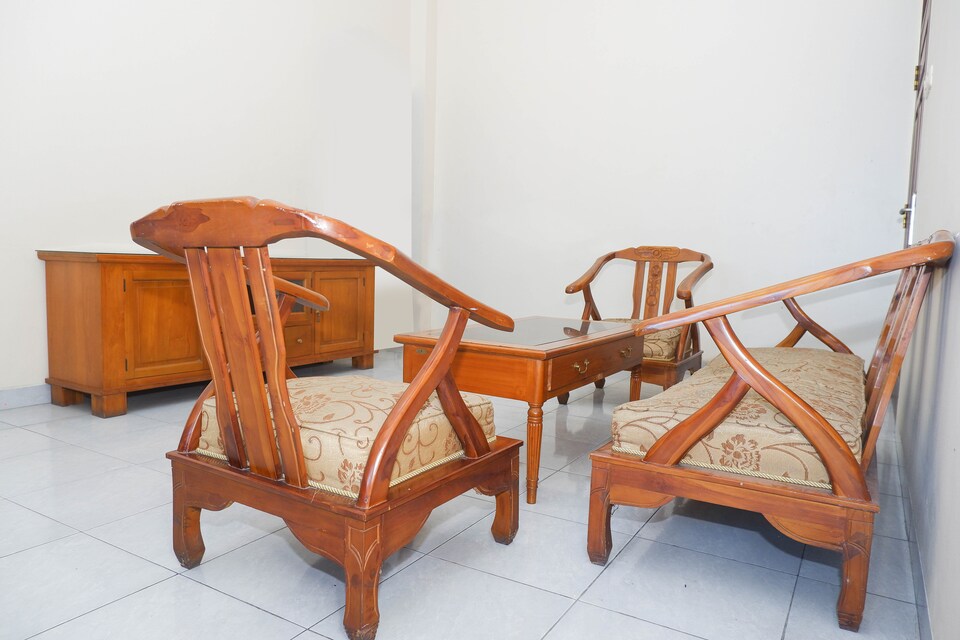 OYO 1008 Setiabudi D'famili, Semarang Selatan, Semarang